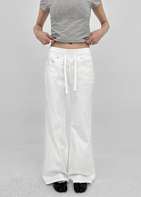 Dayron Low-waist Back Pocket Bootcut Elastic Pants