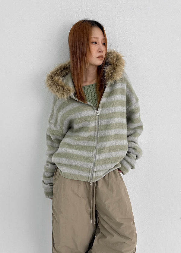 Combing Stripe Fleece Fur Hooded Zip-up