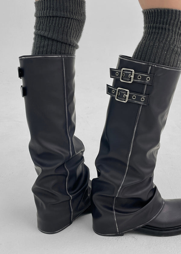 Moonki 油洗扣帶皮革摺疊靴