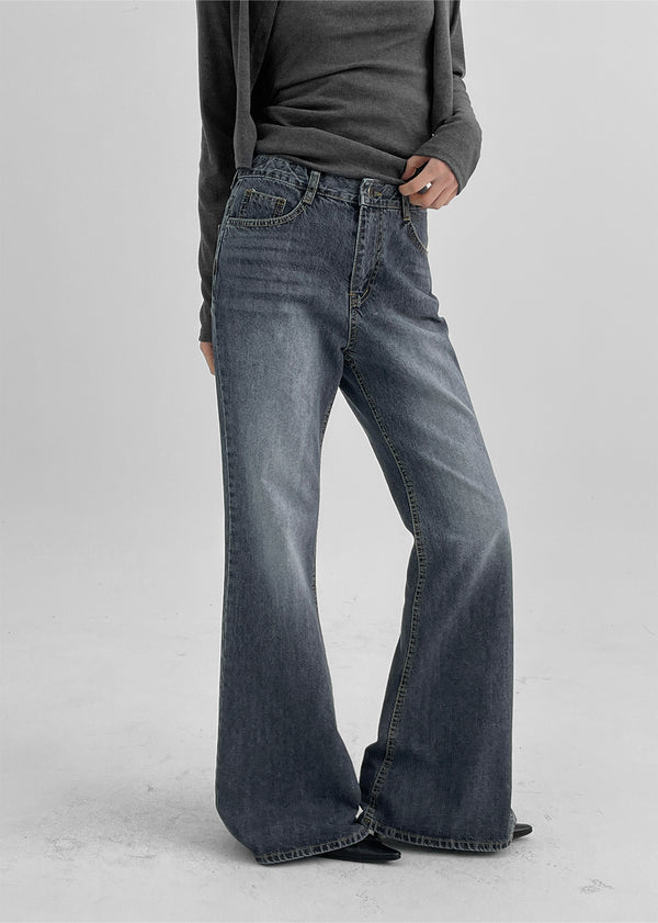 Bonia Boots Cut Washing Denim Pants