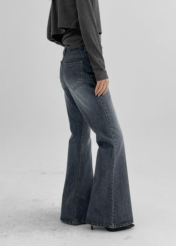 Bonia Boots Cut Washing Denim Pants