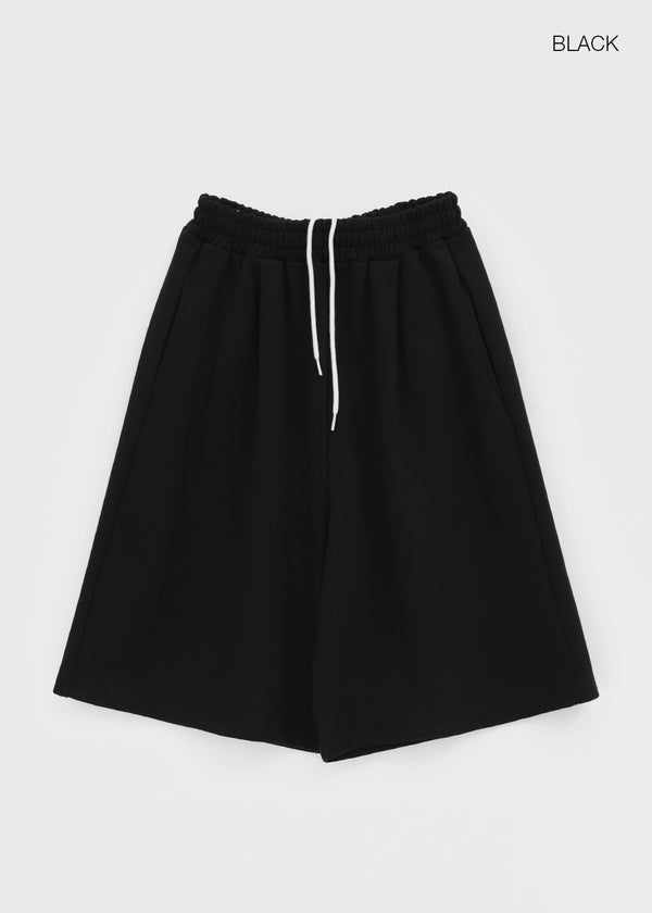 (UNISEX) Hugging Pintuck Bermuda Banding Pants