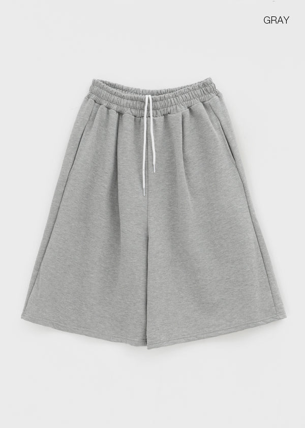(UNISEX) Hugging Pintuck Bermuda Banding Pants