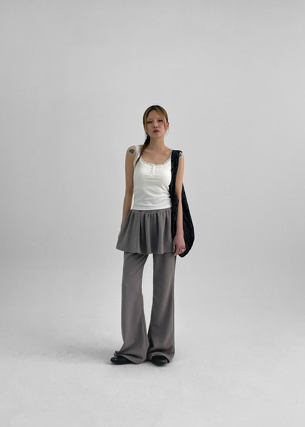 Doelt Henry Neck Lace Sleeveless (Built-in Cap)