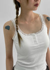 Doelt Henry Neck Lace Sleeveless (Built-in Cap)