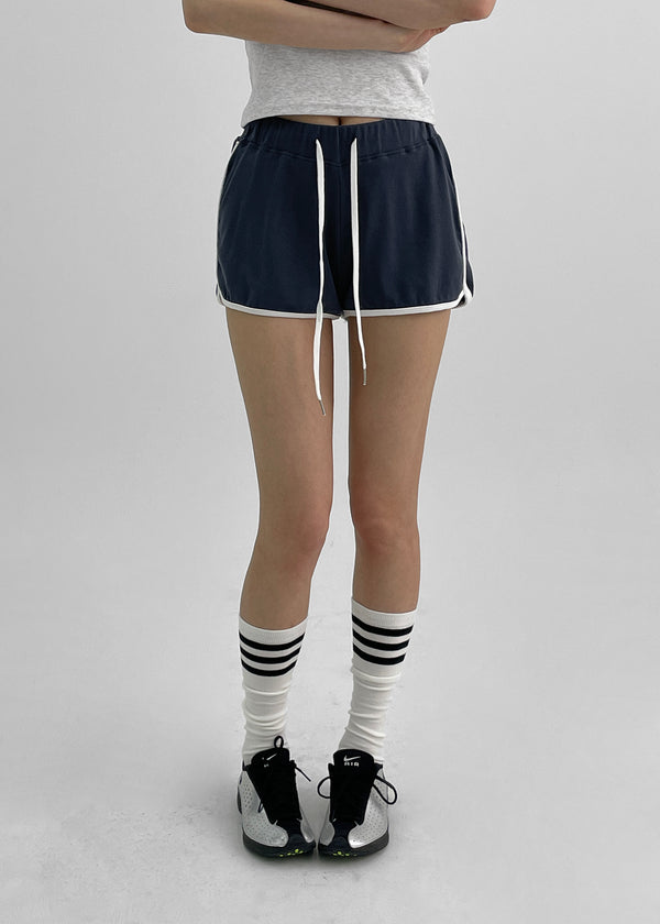 Oysho Sporty Three-Line Knee Socks