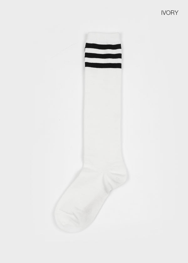Oysho Sporty Three-Line Knee Socks