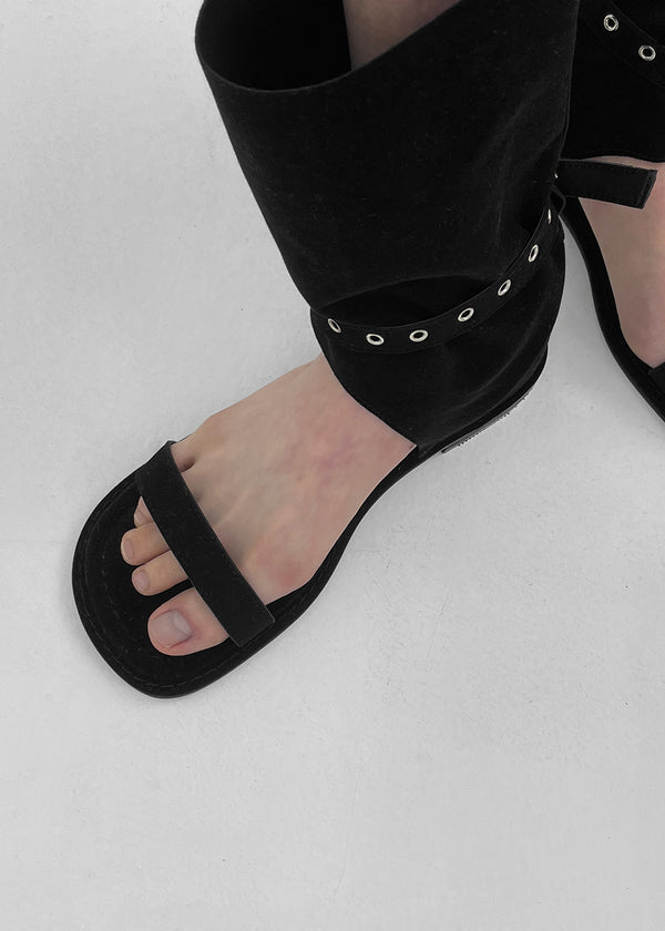 Tidy Eyelet Suede Mid Boots