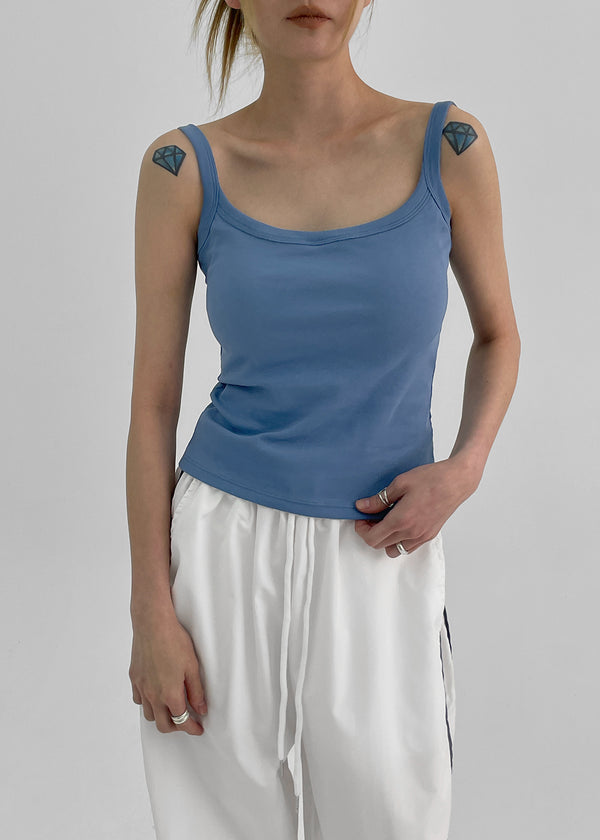 Pocarit Basic Sleeveless Top (Built-in Cap)