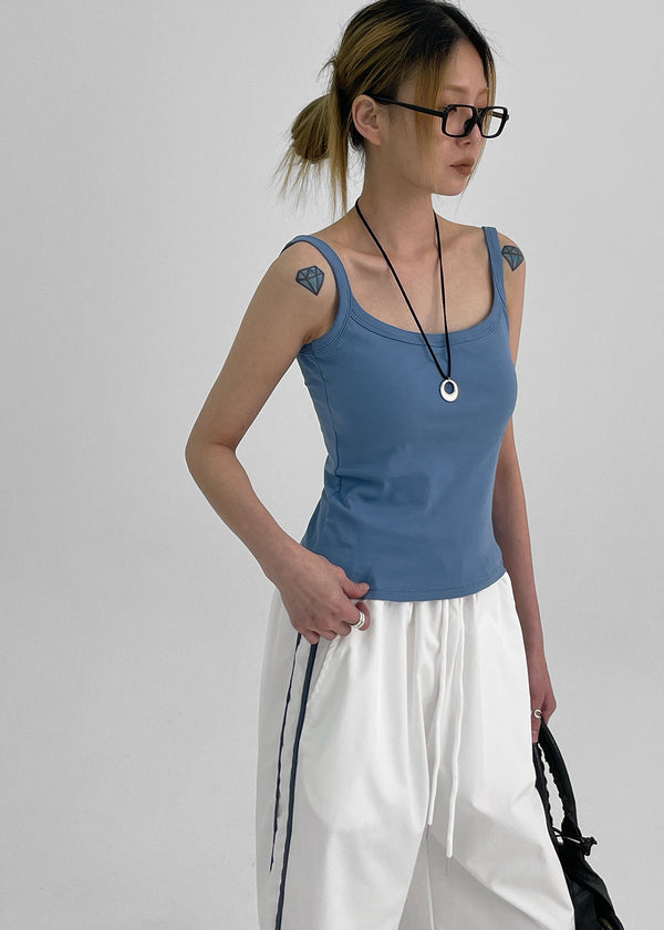 Pocarit Basic Sleeveless Top (Built-in Cap)