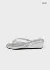 Tezrin Leather Thong Sandals