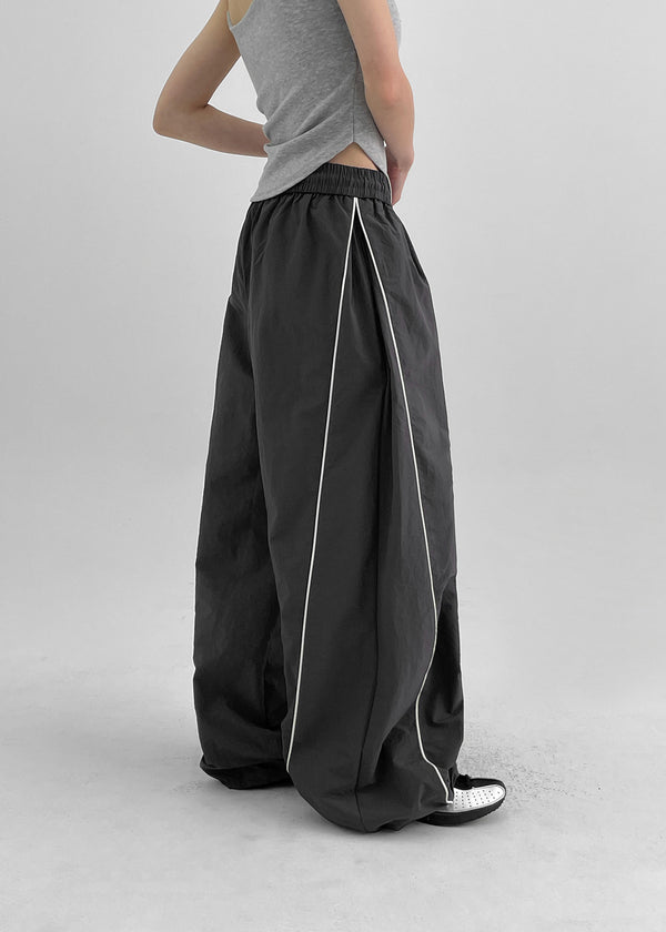 Parting Folding Line Nylon String Pants