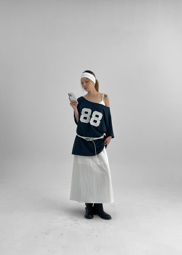 Naichu Number Loose Fit Off-Shoulder Short Sleeve Tee