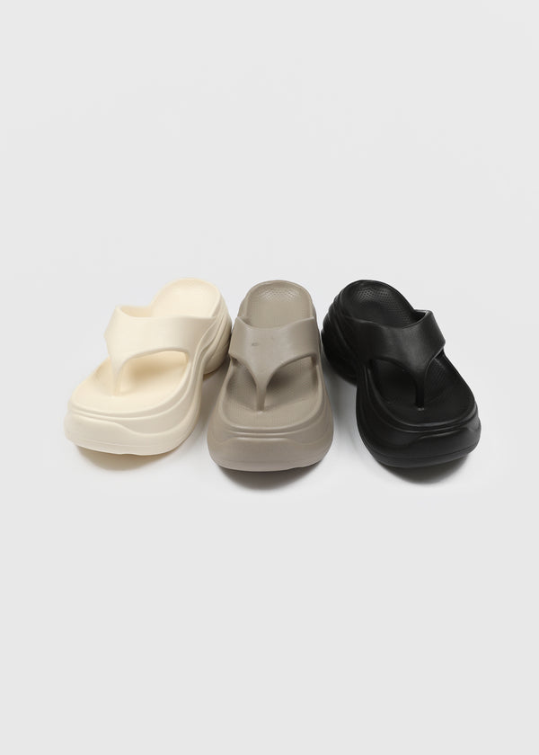 Domoko Platform Thong Sandals