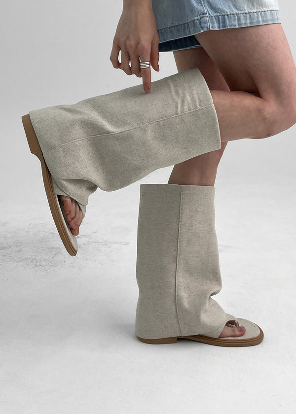 Selecty leather folding flip-flop middle boots