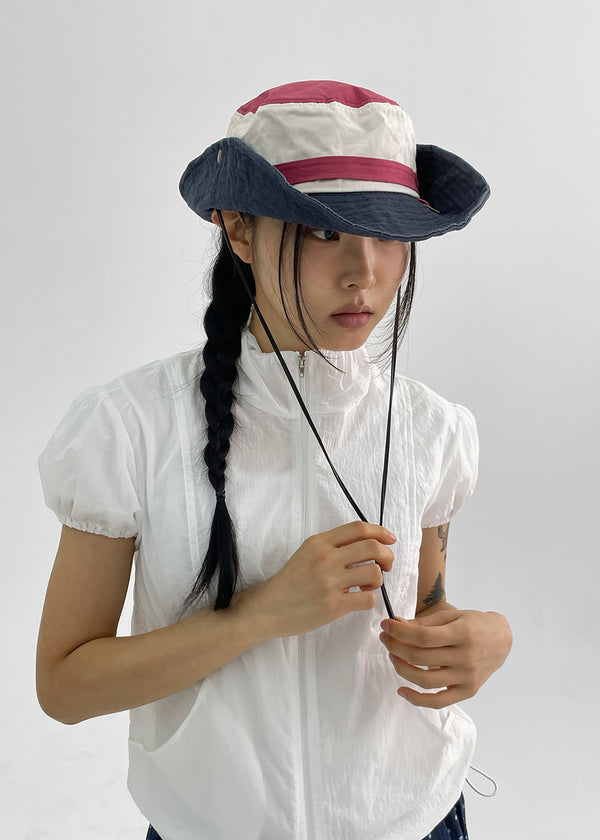 Billo Strap Washed Contrast Bucket Hat