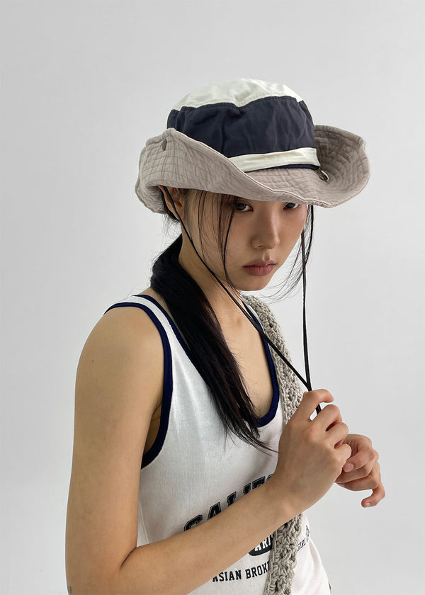 Billo Strap Washed Contrast Bucket Hat