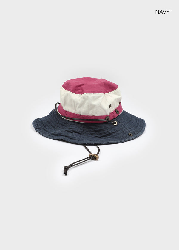 Billo Strap Washed Contrast Bucket Hat