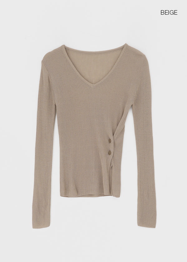 Ringdicky Button Slit Knit