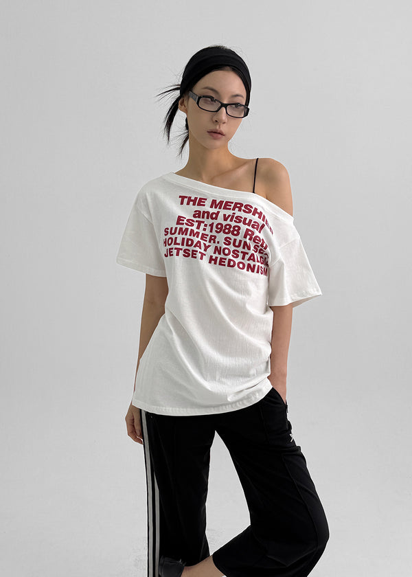 Gels Lettering Unbalanced Off-shoulder Short Sleeve T-shirt