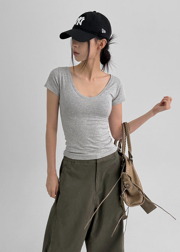 Geloc Slim Deep V-neck Short Sleeve T-shirt