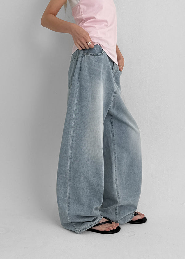 Belpel Washed Wide Balloon Denim Pants