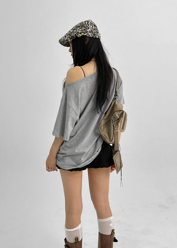 Royton Overfit Off-shoulder Short Sleeve T-shirt