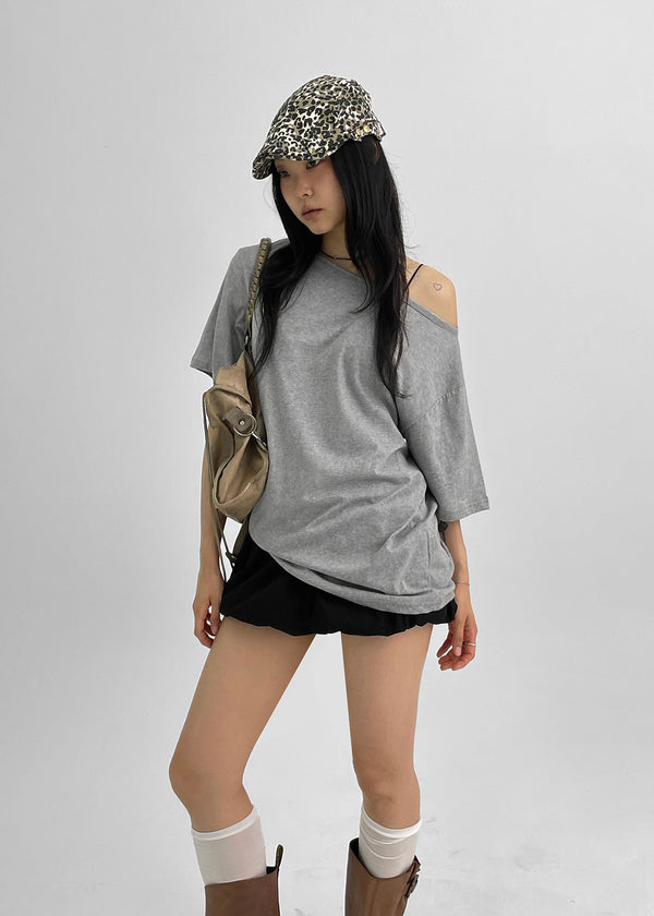 Royton Overfit Off-shoulder Short Sleeve T-shirt