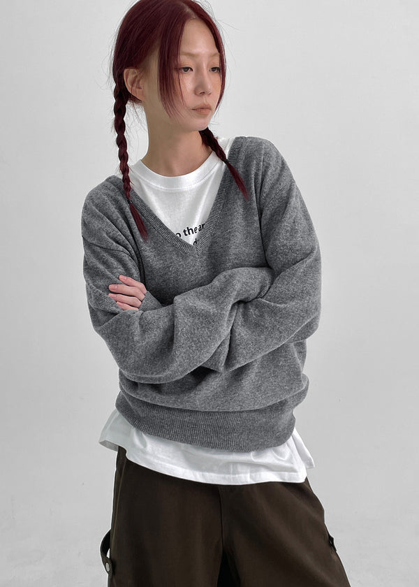 Corey Loose Fit V-neck Knit