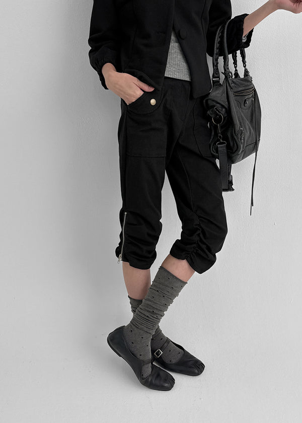 Musel Rivet Shirring Capri Pants