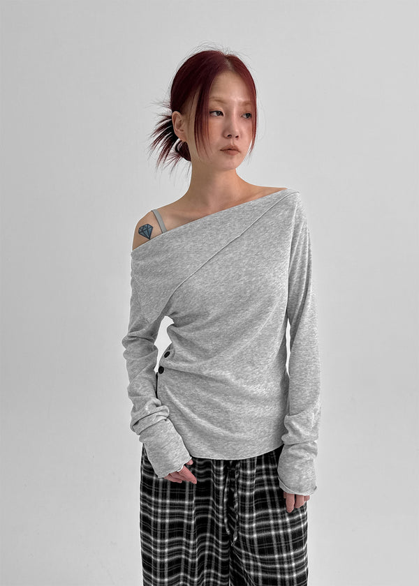 Kariko Off-shoulder Slit Button Long-sleeved T-shirt