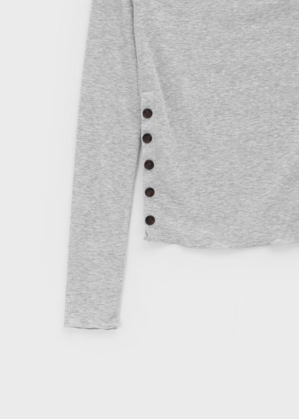 Kariko Off-shoulder Slit Button Long-sleeved T-shirt