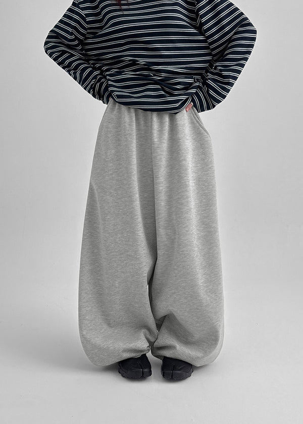 Hael cut balloon banding pants