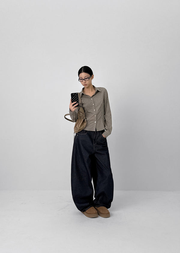 Beaver Two Studded Raw Balloon Denim Pants