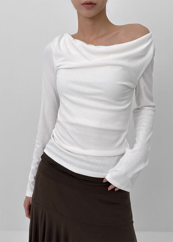 Cluet Set - Drape Long-sleeved T-shirt, Muffler