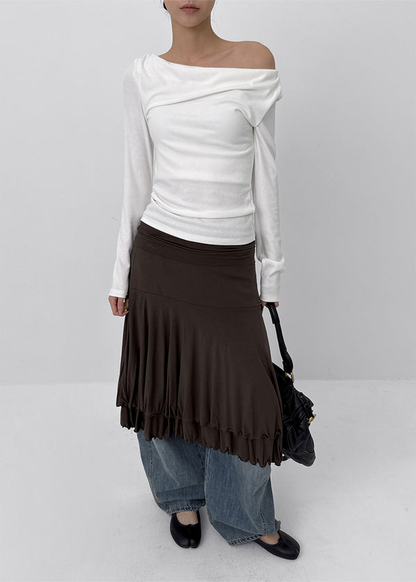 Cluet Set - Drape Long-sleeved T-shirt, Muffler