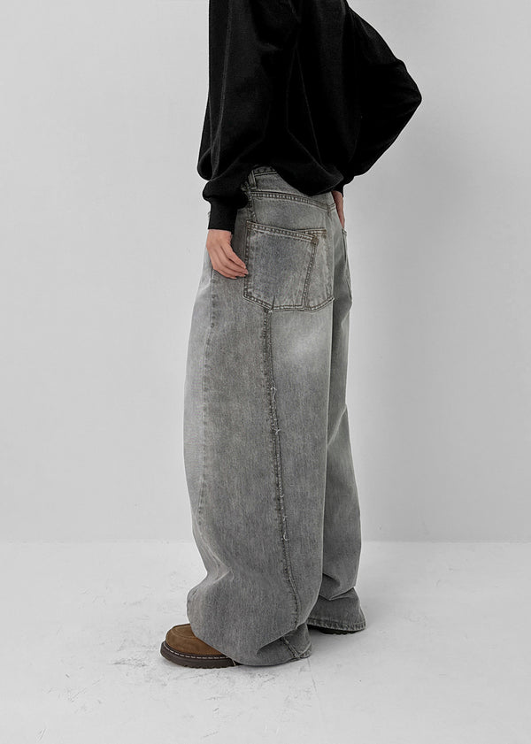 Wide Denim Pants With A Slit Pocket And A Cotton Wash