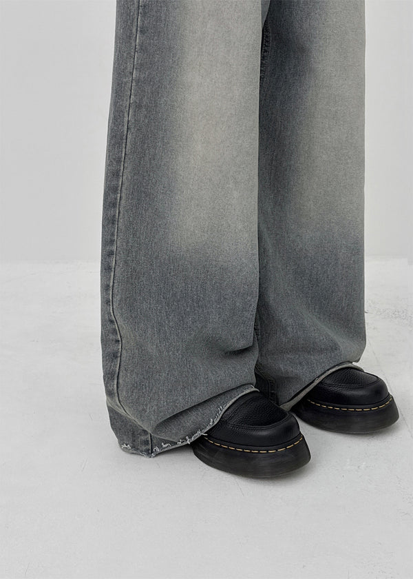 Oladi Washed Wide Bootcut Denim Pants