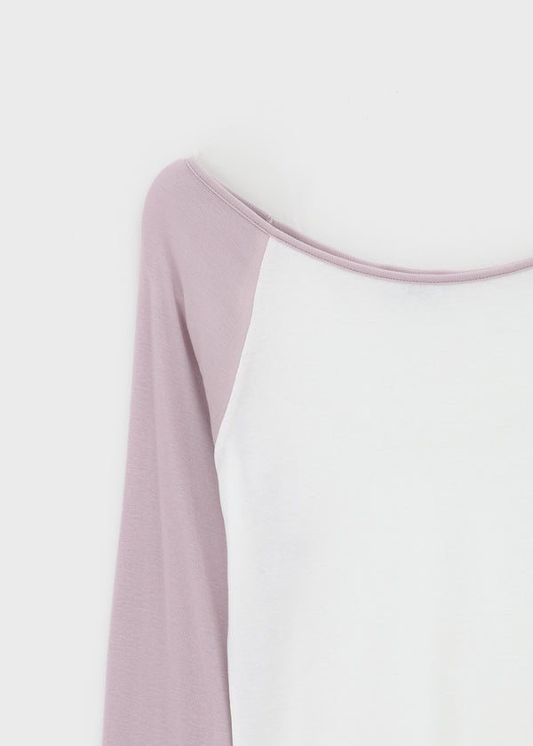 Tomerton Nagrang Off-Shoulder Long Sleeve T-Shirt