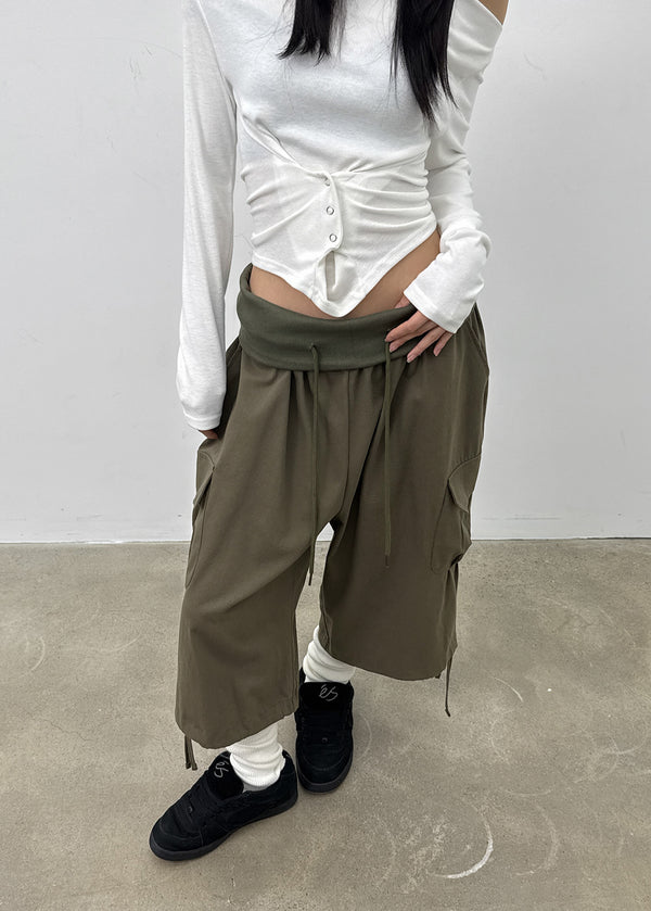 Krenit Folding Cargo Strap Bermuda Shorts