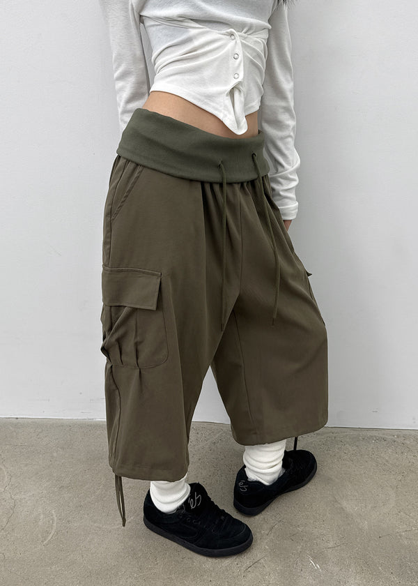 Krenit Folding Cargo Strap Bermuda Shorts