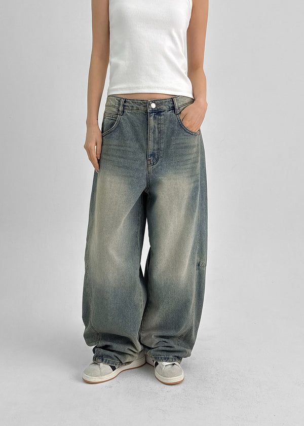 Decat Cut Balloon Wide Denim Pants