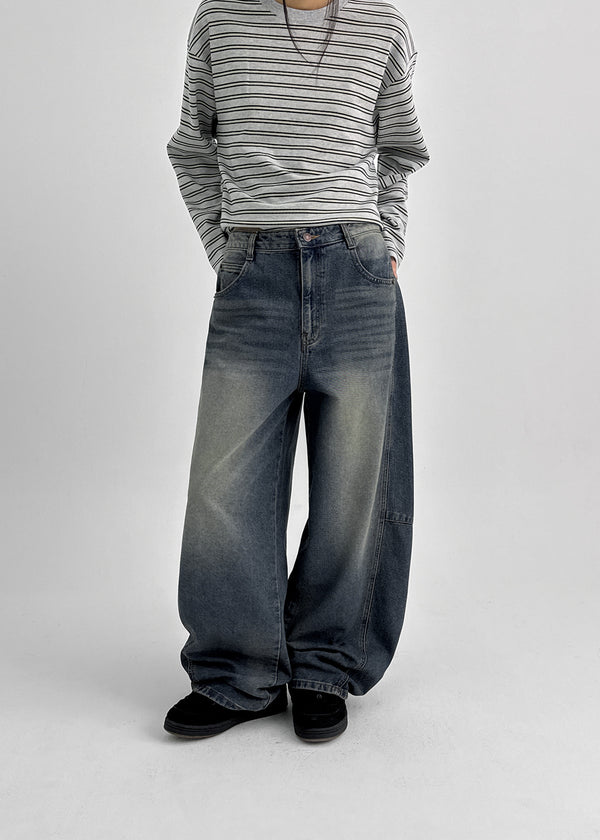 Decat Cut Balloon Wide Denim Pants