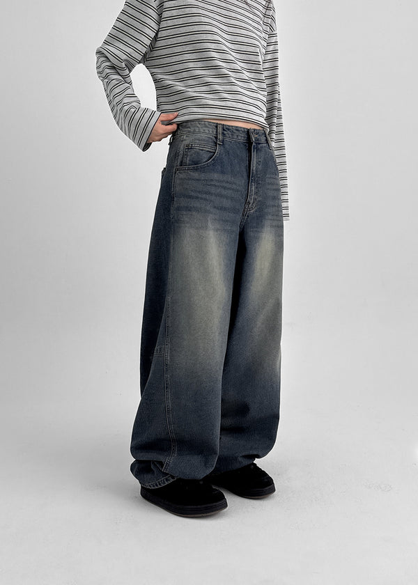 Decat Cut Balloon Wide Denim Pants