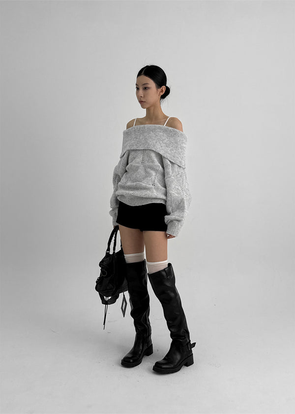 Kened Punching Off-shoulder Wool Knit