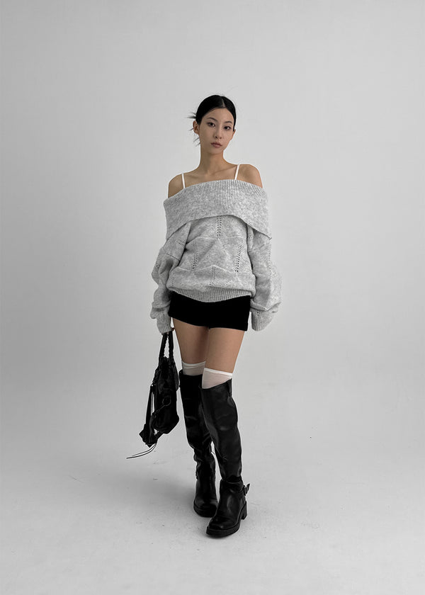 Kened Punching Off-shoulder Wool Knit