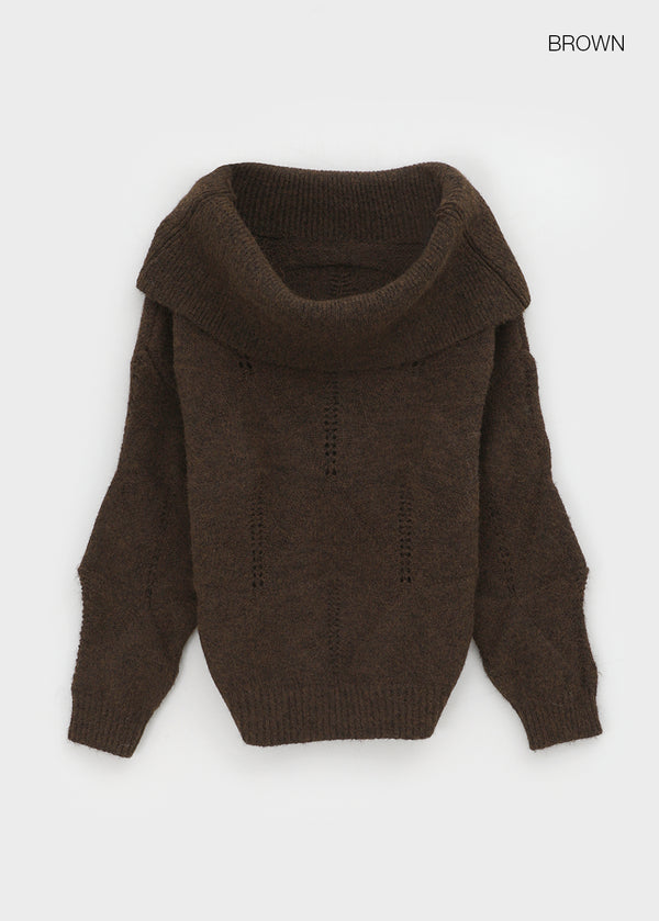 Kened Punching Off-shoulder Wool Knit