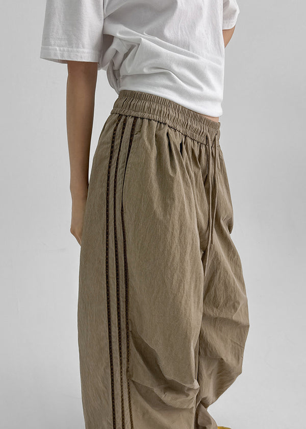 (UNISEX) Nuadi Line Parachute Wide Pants