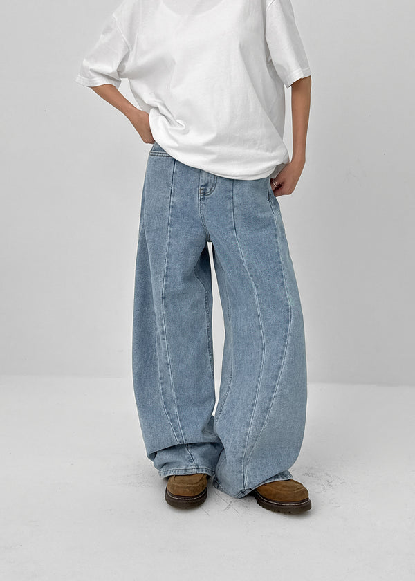 Purek Cut Wide Balloon Denim Pants
