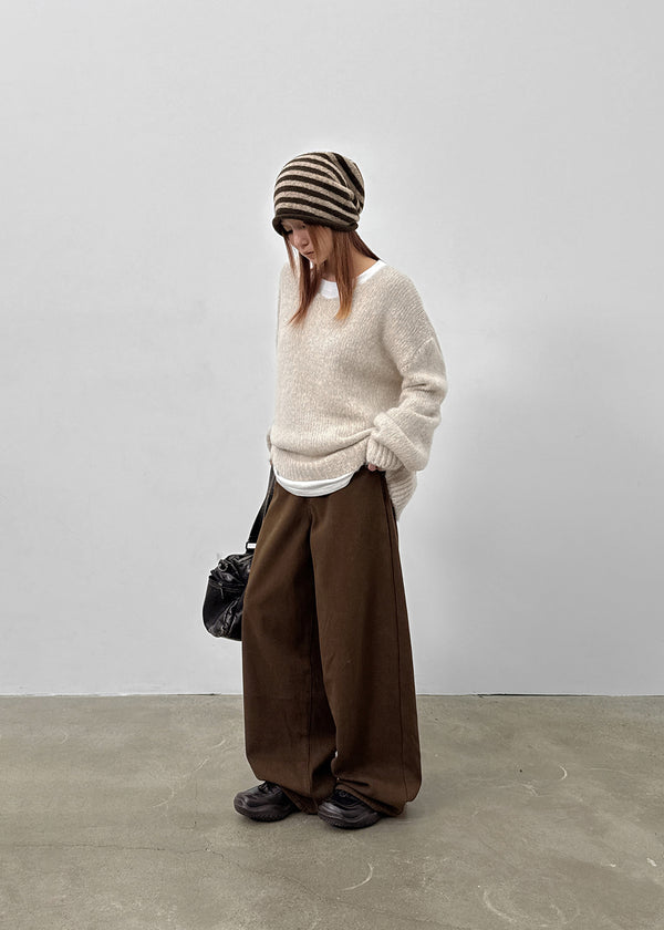 Hilooni Loose Fit V-neck Knit (60% Wool)